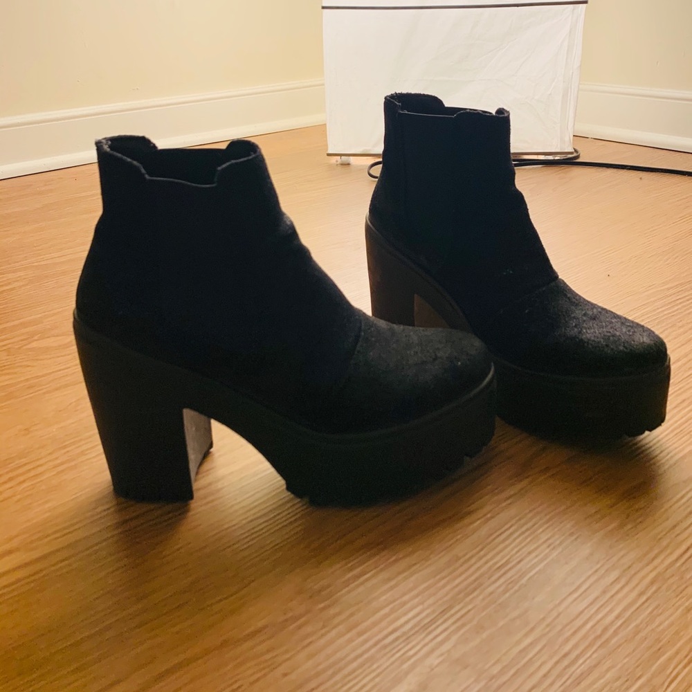 Platform Steve Madden Chelsea boots